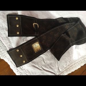 Louis Vuitton silk bandeau Ebene scarf